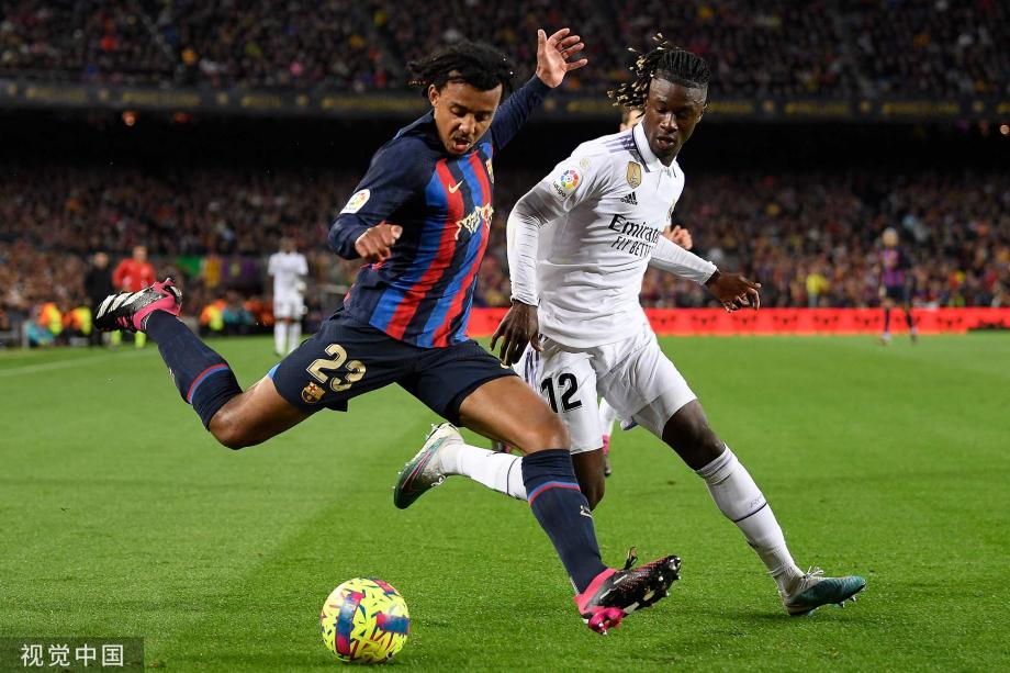 但總是在距 但總是在距