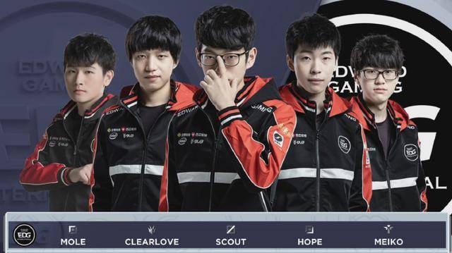 的热烈掌声 的热烈掌声